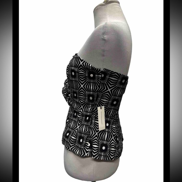 By Anthropologie Ruffled One Shoulder Tank - Picture 4 of 8